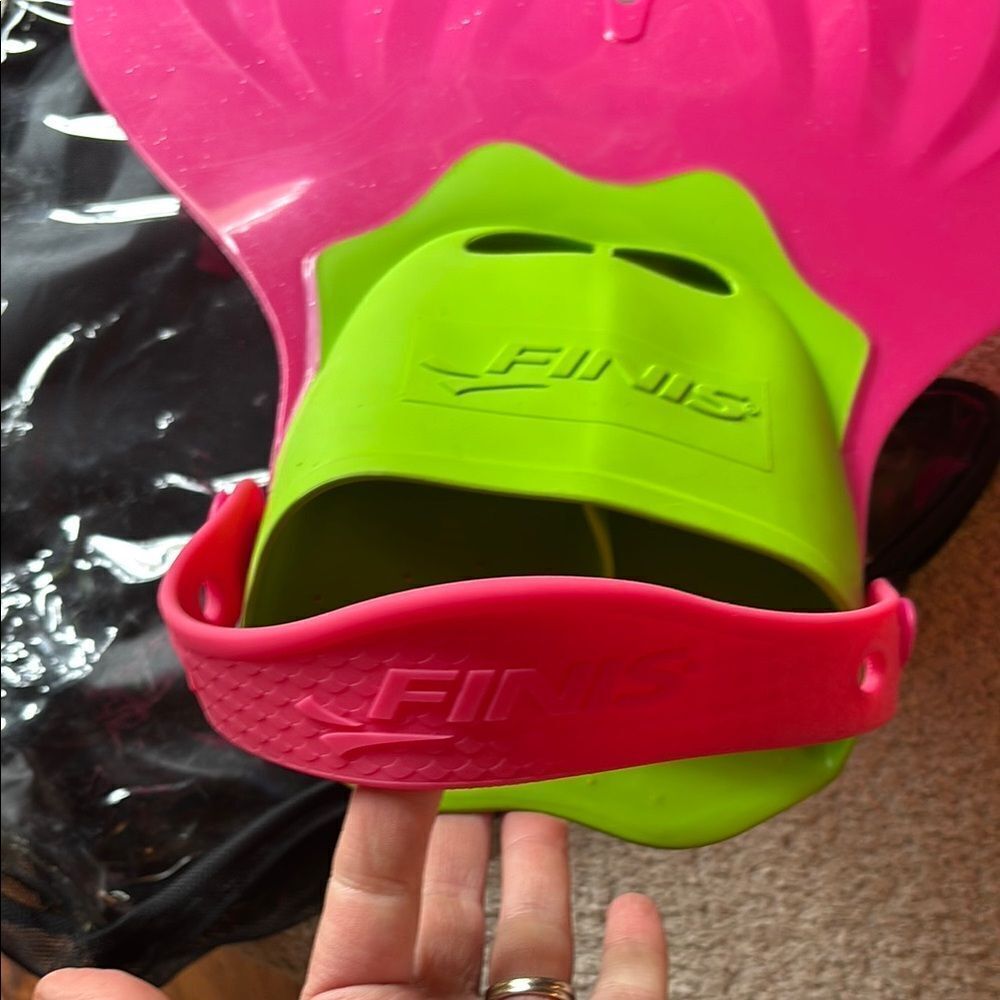 FINIS Pink and Green Mermaid Swim Fin - Picture 4 of 9